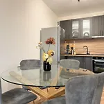 Lejlighed Stylish & Cozy 1br In The Center *