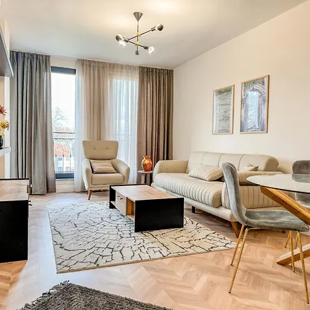 Elegant 1br With Balcony In By Flat Manаger Apartament Płowdiw